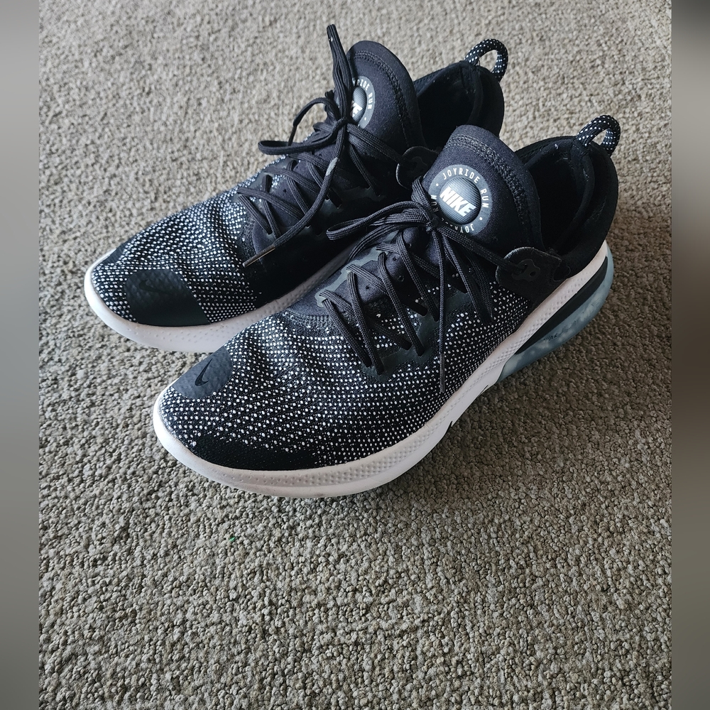 Nike Joyride Run Flyknit Men's Black And White Running Shoes